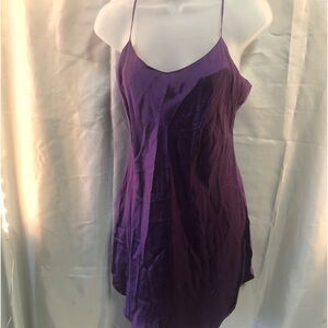 Victoria’s Secret Gold Label 100% silk chemise purple Med Excellent condition